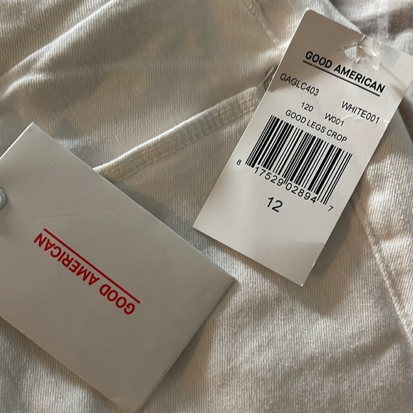 GOOD AMERICAN Good Legs Crop Jeans in White001 - Picture 5 of 5